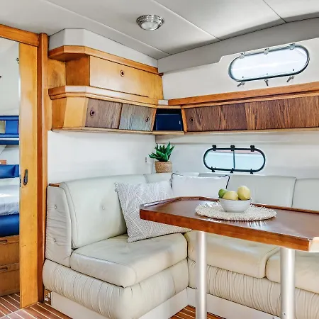Boat Glafkos - Charming 2 Bdr Boat *